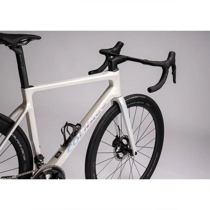 Colnago V4RS ULTEGRA 8170 Di2 - FUCLRUM WIND