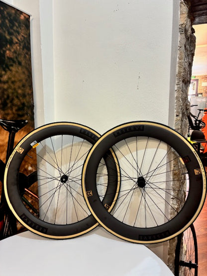 Set di Ruote Corsa Reserve 57-64 Mozzo DT240